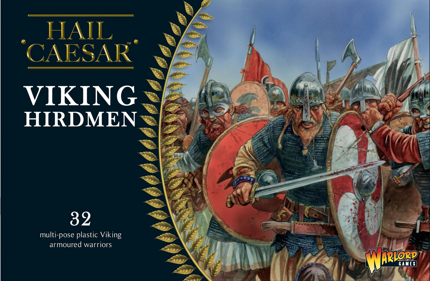 Pudełko zestawu Viking Hirdmen 102013101 – Hail Caesar, ilustracja wikińskich hirdmenów w kolczugach z czerwonymi i białymi tarczami, toporami i mieczami w szarży, 32 wielopozycyjne plastikowe figurki 28mm, Warlord Games
