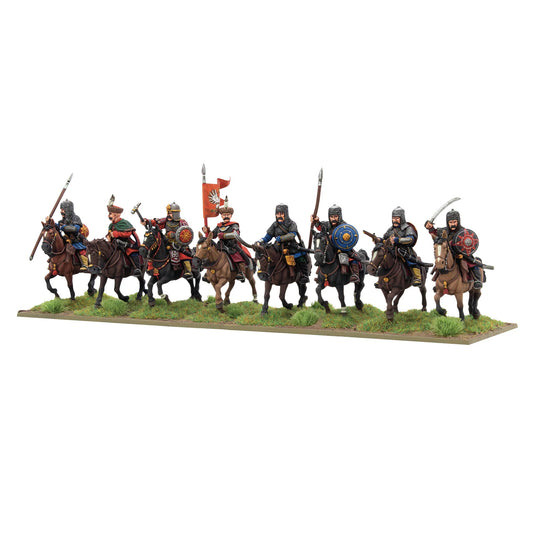 Warlord Games Pancerni Heavy Cavalry Regiment – 8 jeźdców pancernych z tarczami i szablami w natarciu, widok z lewej strony 28mm Pike & Shotte