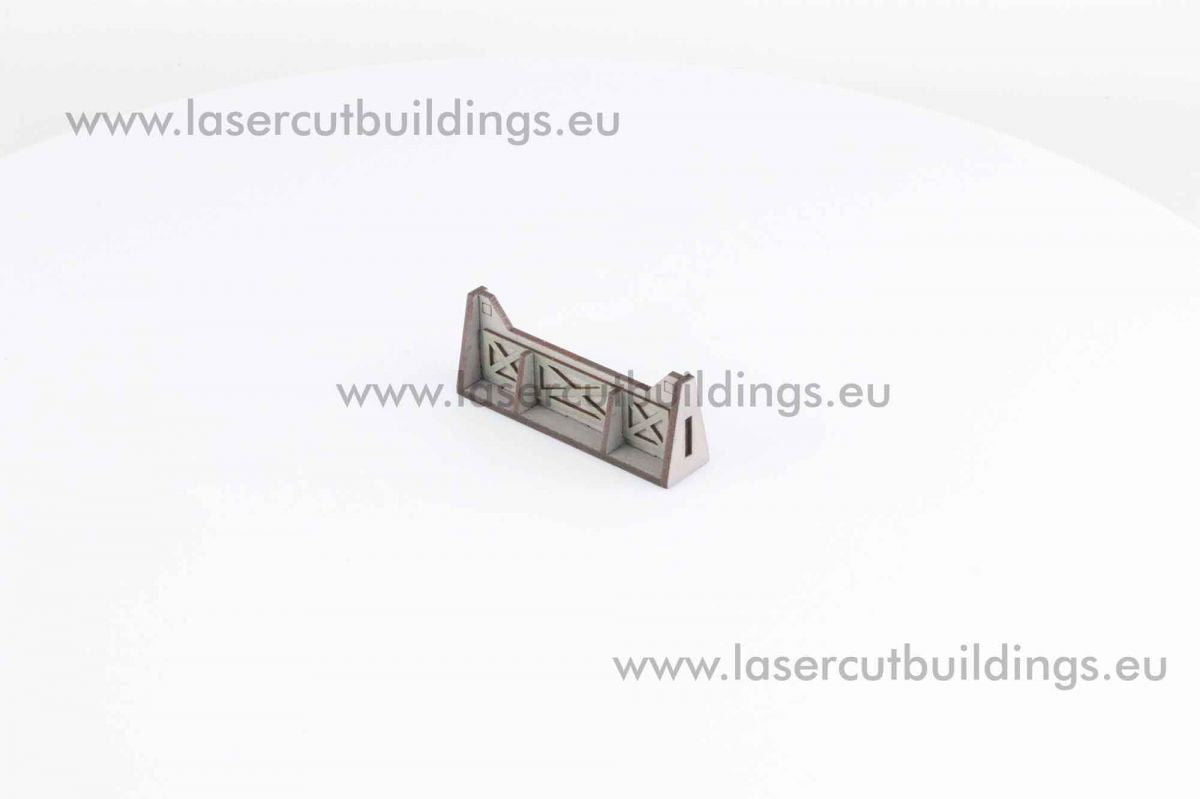 Barykady Wysokie Umocnienia I LBHP0025 28mm HDF prepaint - pojedyncza barykada widok izometryczny Laser Cut Buildings