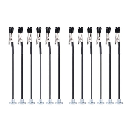 Magnetic Bendable Alligator Clip Sticks Set Golden Maple – 13 elastycznych uchwytów z czarnymi krokodylkami z gumowymi końcówkami i srebrnymi magnetycznymi podstawami, ustawionych w rzędzie, białe tło