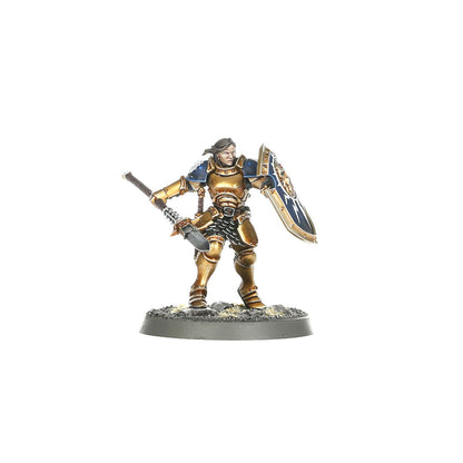 Vindictor Stormcast Eternals - modelka bez hełmu ze stormspear i niebieską tarczą - Warhammer Age of Sigmar