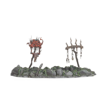 Morkspit Marsh - magiczne bagno Orruk Warclans z Gork-Roara na łodydze i metalowym totemem z łańcuchami