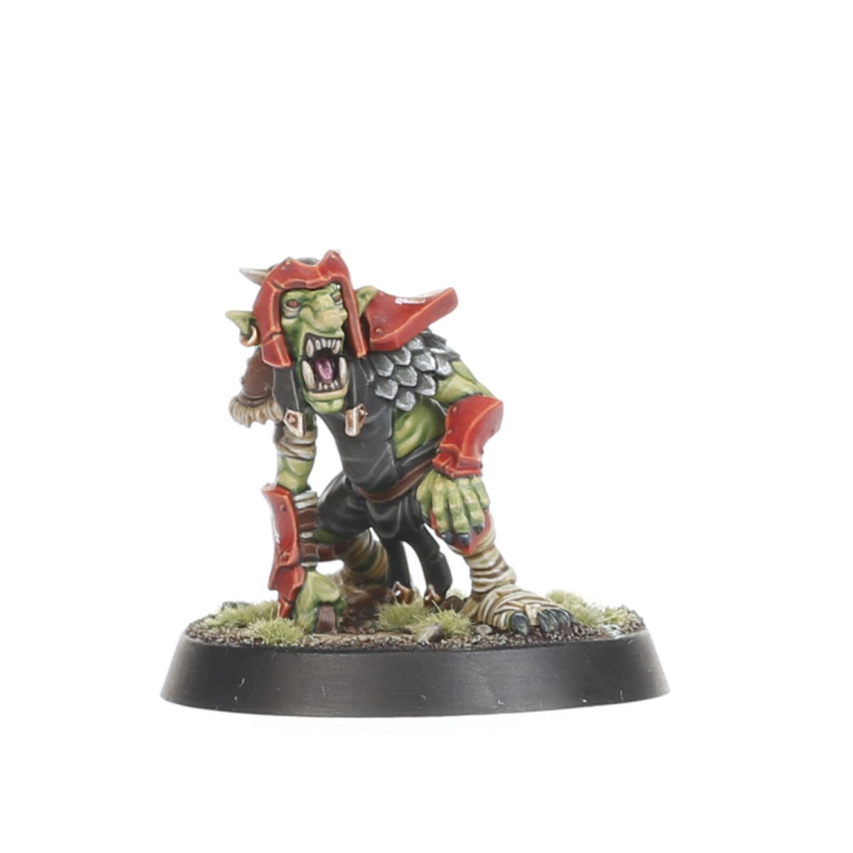 Hobgoblin Lineman Blood Bowl - model w pozycji bloku w czerwonym pancerzu - Chaos Dwarf Team