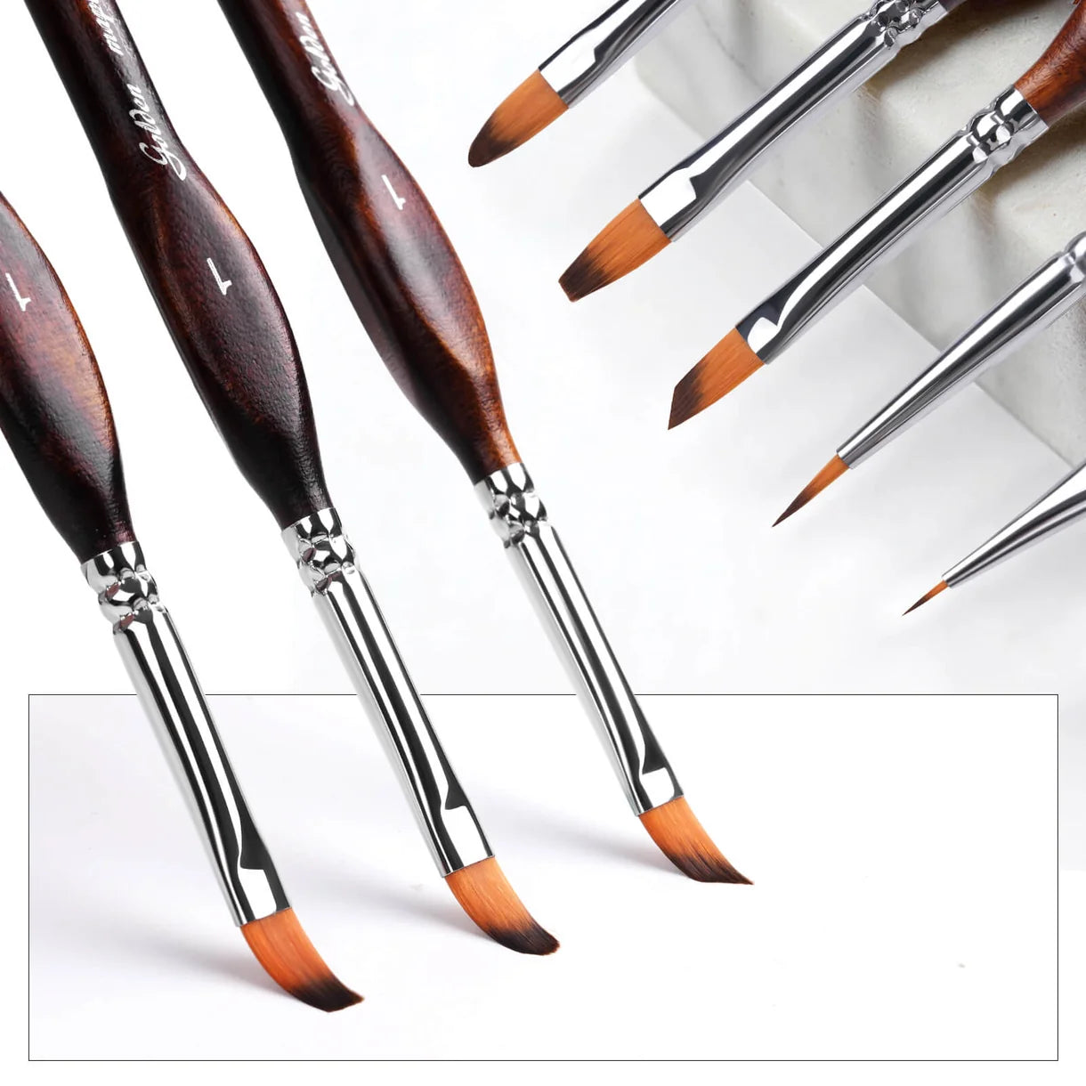 Nylon & Goat Hair Brush Set Golden Maple – zbliżenie na 3 pędzle Flat Detail rozmiar 1 z japońskiego nylonu, brązowe uchwyty z napisem "Golden Maple", srebrny podwójny ferrule, pomarańczowe włosie skośnie ścięte; w tle zbliżenia na różne kształty włosia: skośny flat, okrągły detail i cienki liner
