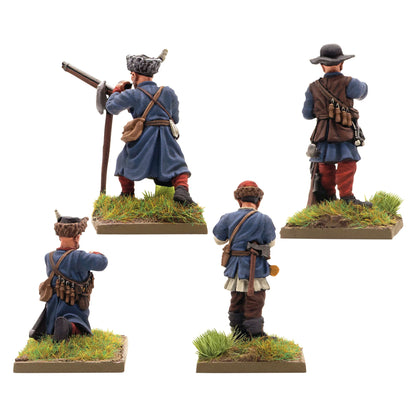 Warlord Games Polish-Lithuanian Later Infantry with Muskets Reloading – 4 muszkieterzy, widok z tyłu: ładownice, pasy skrzyżowane i wyposażenie w niebieskich płaszczach 28mm Pike & Shotte