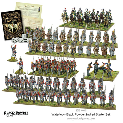 Black Powder 2nd Edition Waterloo Starter Set - pełna zawartość zestawu na białym tle: 5 podstawek pomalowanych figurek (Chasseurs à Cheval w zielonych mundurach, piechota francuska w szarych płaszczach, piechota hanowerska, piechota brytyjska w czerwonych mundurach i bateria artylerii), książka zasad Black Powder Second Edition, kości d6, arkusz zasad, figurka dowódcy i dwie metalowe figurki dowódców - Warlord Games 301510002 - warlordgames.com
