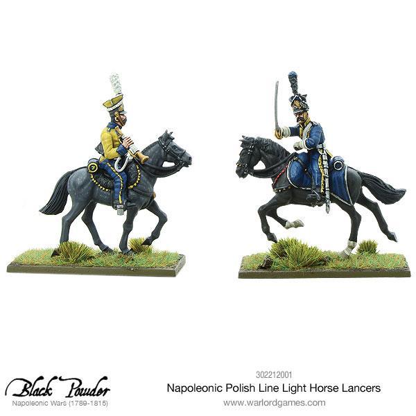Napoleonic Polish Line Light Horse Lancers 302212001 – trąbacz w żółtym mundurze i oficer w niebieskim mundurze z szablą na czarnych koniach, dwie pomalowane figurki dowódcze 28mm Black Powder
