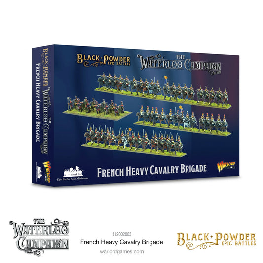 Black Powder Epic Battles Waterloo French Heavy Cavalry Brigade - pudełko zestawu na granatowym tle z fotografią 4 podstawek: Cuirassiers w stalowych kirysach, Carabiniers w miedzianych kirysach z czerwonymi pióropuszami, Dragoons w zielonych mundurach i Horse Artillery 6-pdr - napis French Heavy Cavalry Brigade The Waterloo Campaign Black Powder Epic Battles - Warlord Games 312002003 - warlordgames.com
