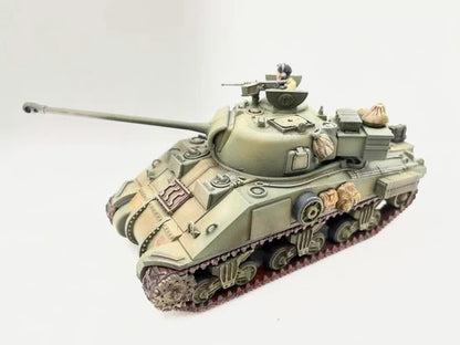 Rubicon Models 280060 – M4 Sherman Firefly IC, pomalowany model, widok z boku, skala 1:56
