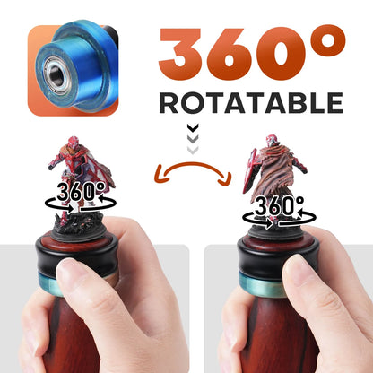 360° Sandalwood Painting Handle Golden Maple – infografika obrotu 360°: dwie dłonie obracające uchwyt z figurką rycerza fantasy (przód i tył), zbliżenie na niebieski pierścień łożyska kulkowego; napis "360° Rotatable", białe tło
