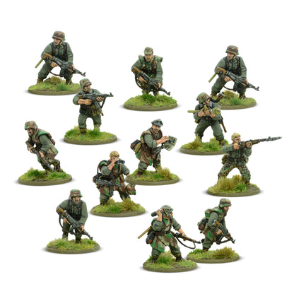 Figurki German Grenadiers z bronią (StG 44, MP40)