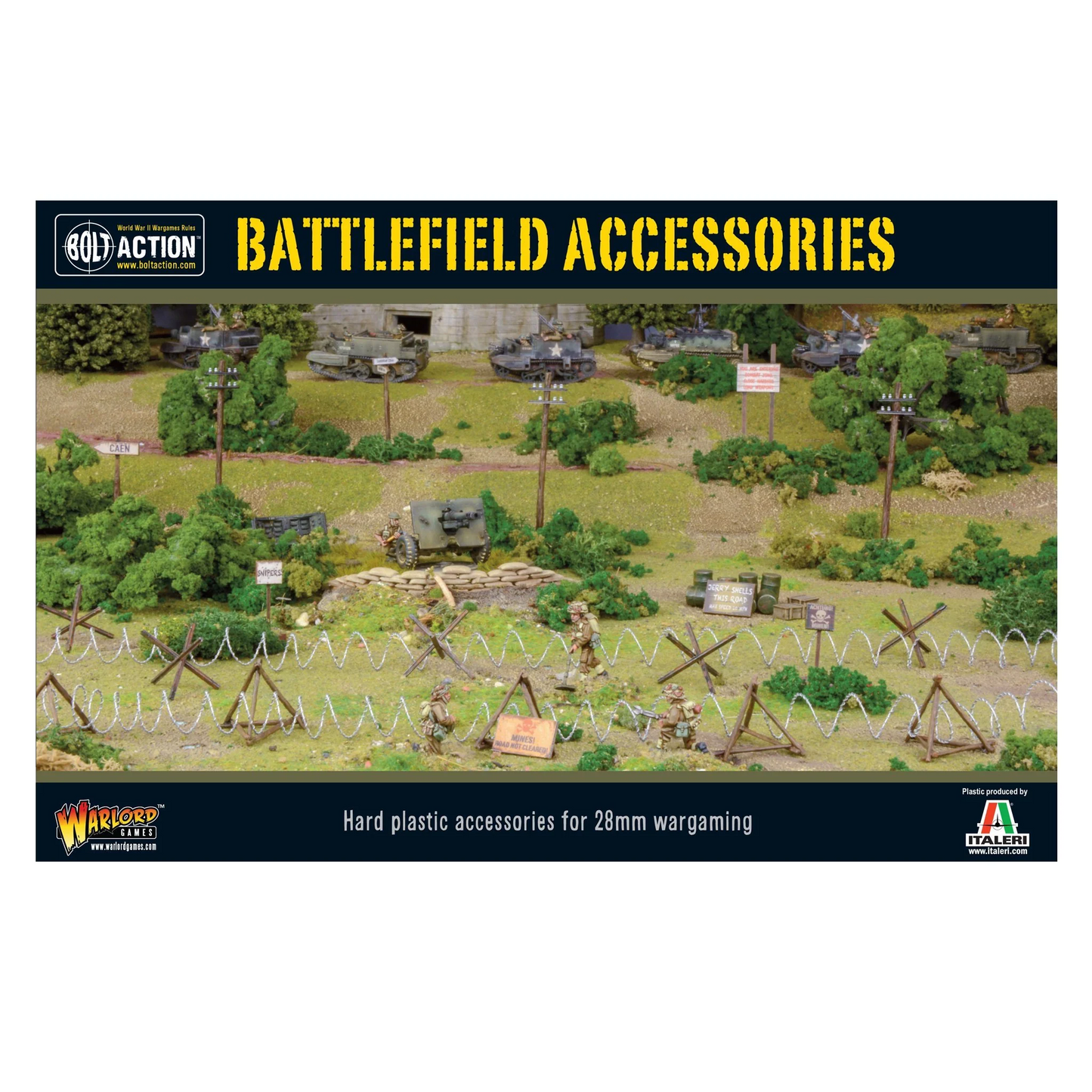 Bolt Action Battlefield Accessories 402010001 - diorama pole bitwy 28mm: zielone pole z drzewami, czołgi Sherman M4 w tle, żołnierze alianccy na pierwszym planie, pozycje obronne z worków z piaskiem, drut kolczasty na drewnianych ramach X, jeże przeciwpancerne trójkątne i gwiaździste, drogowskazy CAEN, słupy telegraficzne, skrzynie i beczki, zielone krzewy - BATTLEFIELD ACCESSORIES żółty napis na górze - Hard plastic accessories for 28mm wargaming - logo Bolt Action Warlord Games i Italeri - Plastic produce