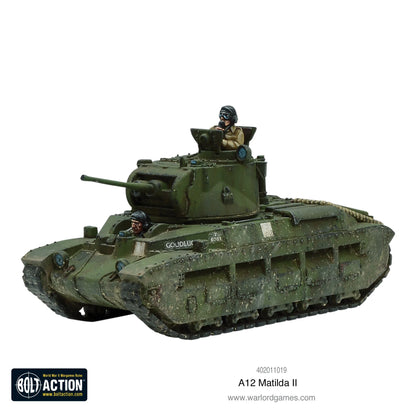 atilda II Infantry Tank - Bolt Action 28mm - widok z przodu 2-pdr gun British green gąsienice - Warlord Games