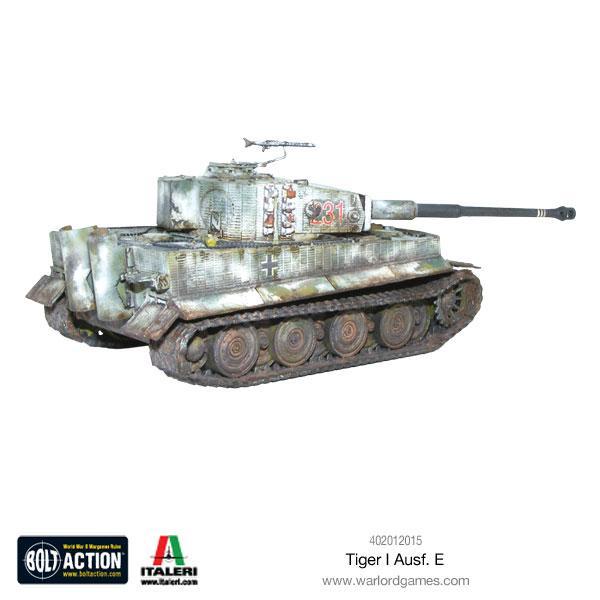 Tiger I Ausf E - Bolt Action 1/56 28mm - czołg ciężki z armatą 88mm w zimowym kamuflażu białym z efektami weathering - widok z boku - Warlord Games