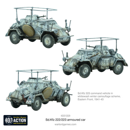 Sd.Kfz 223 - Bolt Action 1/56 28mm - trzy samochody dowodzenia 4x4 w zimowym kamuflażu whitewash z charakterystycznymi ramami antenowymi sprzętem radiowym FuG krzyżami balkenkreuz - Front Wschodni 1941-43 - Warlord Games