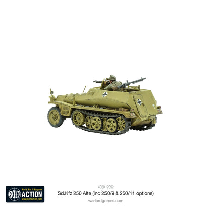 4: Sd.Kfz 250 Alte Half-Track - Bolt Action 28mm - niemiecki transporter gąsienicowy z załogą i MG34 - widok z lewej strony - Warlord Games