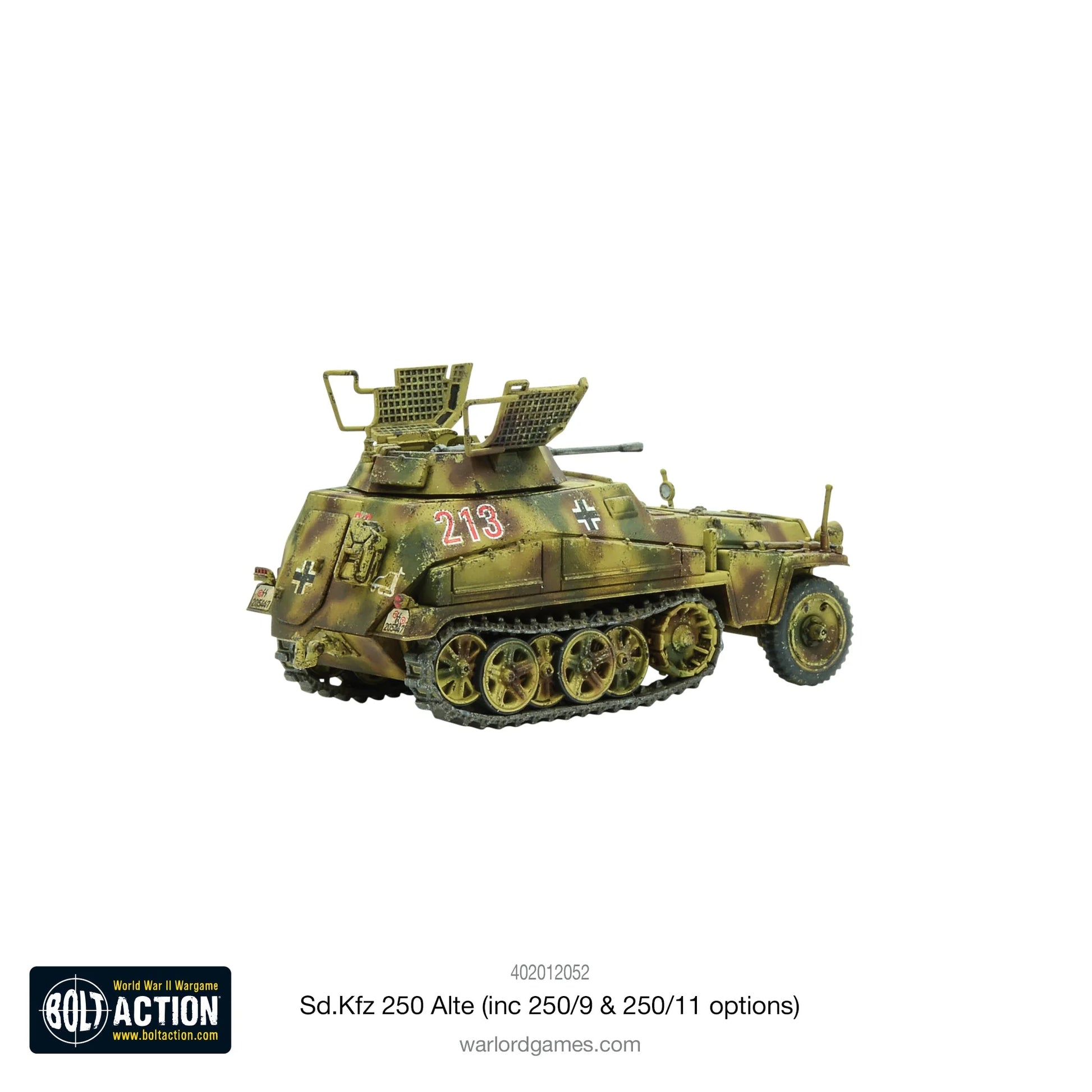 Sd.Kfz 250/9 Alte Half-Track - Bolt Action 28mm - niemiecki pojazd rozpoznawczy z zamkniętą wieżą - kamuflaż trójkolorowy - widok z tyłu - skala 1/56