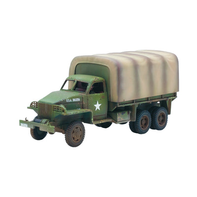 Studebaker US6 Truck 1/56 - pomalowany model z gwiazdą USA, kamuflaż zielony, widok z przodu z numerem taktycznym
