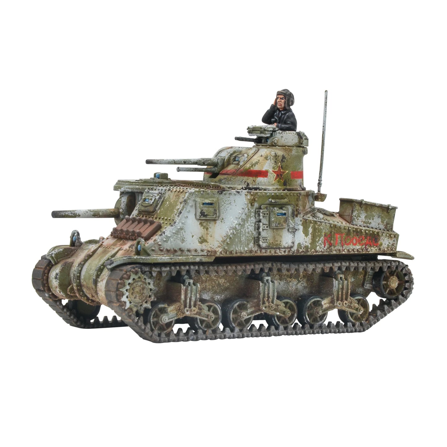 Warlord Games M3 Lee Medium Tank 402013052 – widok z prawego boku pomalowanego czołgu z oznaczeniem armii radzieckiej i czołgistą we włazie wieży, Bolt Action

