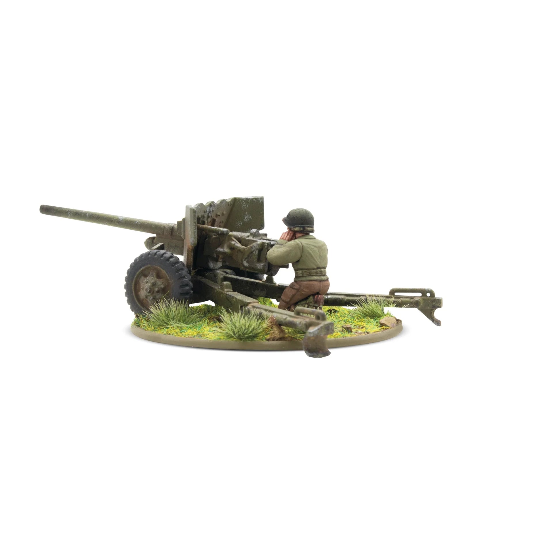 Warlord Games US 57mm Anti-Tank Gun (Plastic) – 3 figurki dowództwa US Army 28mm z przodu: obserwator stojący w hełmie M1 z lornetką (lewa), oficer stojący bez nakrycia głowy z mapą i pistoletem (prawa góra), dowódca klęczący w hełmie M1 z gestem rozkazu i pistoletem (prawa dół), Bolt Action
