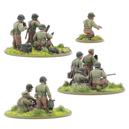 Warlord Games Stars and Stripes US Starter Army – czołg średni M4 Sherman 28mm w oliwkowym kamuflażu z wieżą z armatą 75mm i HMG .50 cal na wieży, napis 'THE BOMB' na kadłubie, oznaczenia: biała gwiazda i numer USA 3041256, widok z lewej Bolt Action 1/56