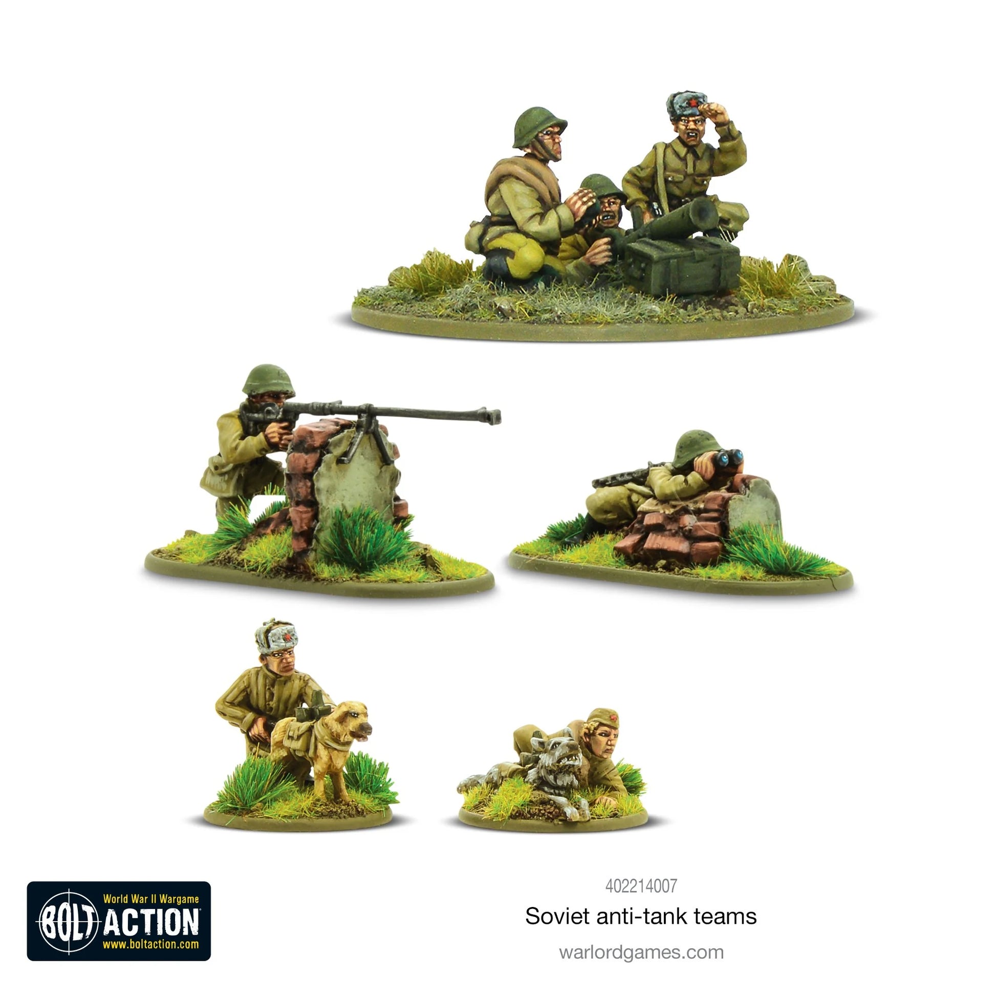 Soviet Anti-tank Teams Bolt Action - 5 pomalowanych metalowych figurek 28mm widok z przodu z logo Bolt Action i kodem 402214007: zespół Ampulomet (3 figurki przy urządzeniu), strzelec z PTRS za murem, strzelec z karabinem leżący za murem, przewodnik psa-miny z psem, pies-mina leżący, zielone mundury i hełmy SSH-40, podstawki z trawą, białe tło