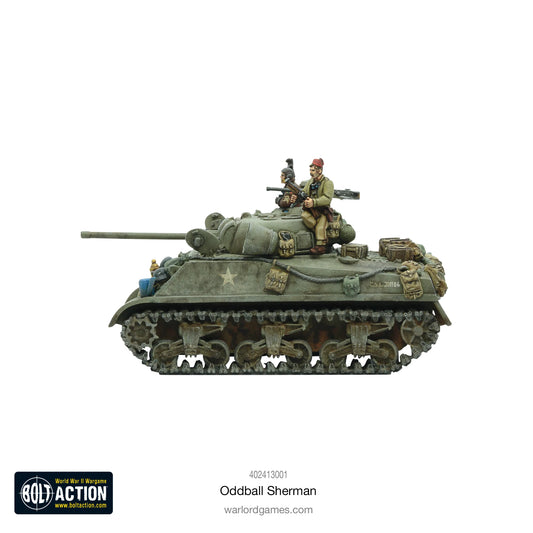 Oddball Sherman M4 Kelly's Heroes - widok z prawej strony z załogą, gwiazda USA, numer 30110A, detale gąsienic, skala 28mm
