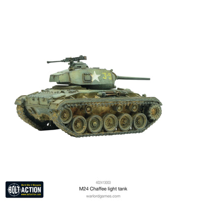 M24 Chaffee czołg lekki USA - widok z przodu z działem 75mm, karabin maszynowy .50 cal, gwiazda USA J-9, weathering