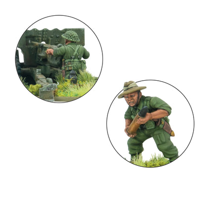 Warlord Games Gurkha 6-Pounder Anti-Tank Gun – zbliżenie: celowniczy przy lufie armaty 6-funtowej (góra) i ładowniczy Gurkha w kapeluszu z karabinem w klęczącej pozie szarży (dół), detale twarzy i broni 28mm Bolt Action