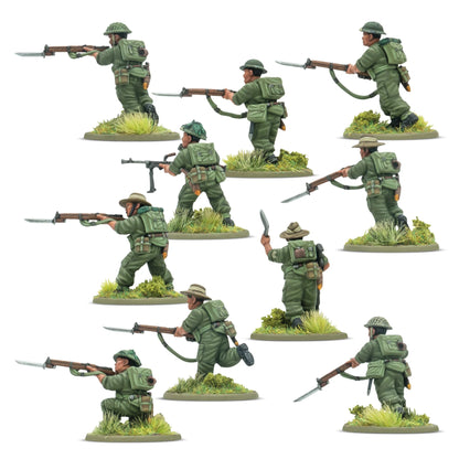 Warlord Games Ayo Gorkhali! Gurkha Starter Army – zbliżenie 3 figurek: oficer z pistoletem i szablą, sierżant w kapeluszu wskazujący cel z karabinem i bagnetem, strzelec klęczący z Lee-Enfield i bagnetem 28mm Bolt Action