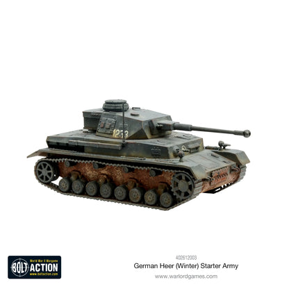 Panzer IV z numerem 1233 i błotem na gąsienicach