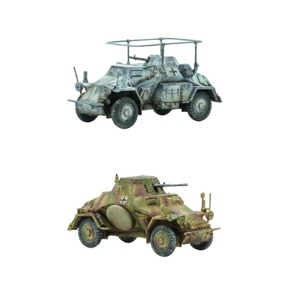 2 samochody Sd.Kfz 222/223 - wersja dowodzenia z anteną