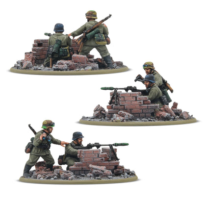 Zbliżenie 3 zespołów MG42 ze szczegółami wyposażenia