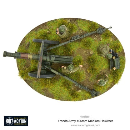 French Army 105mm Medium Howitzer – pomalowany model metalowy 28mm, widok z góry, haubica z czterema żołnierzami na owalnej podstawce MDF 120x92mm
