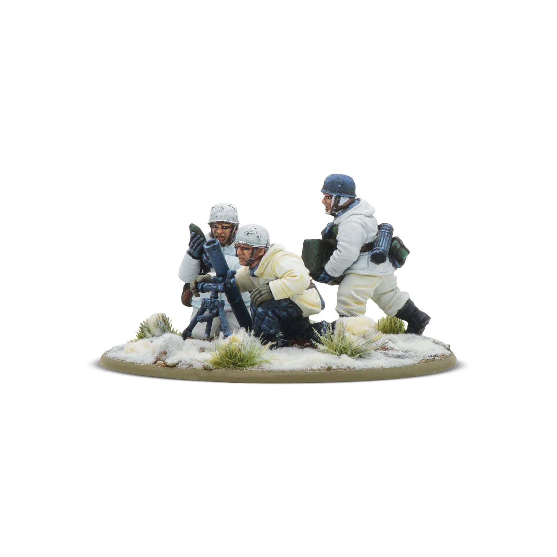  Fallschirmjäger Winter Medium Mortar Team Bolt Action - widok z lewej, moździerz 81mm, 3 figurki w białych kombinezonach zimowych, śnieg i tufty trawy, kod 403212104