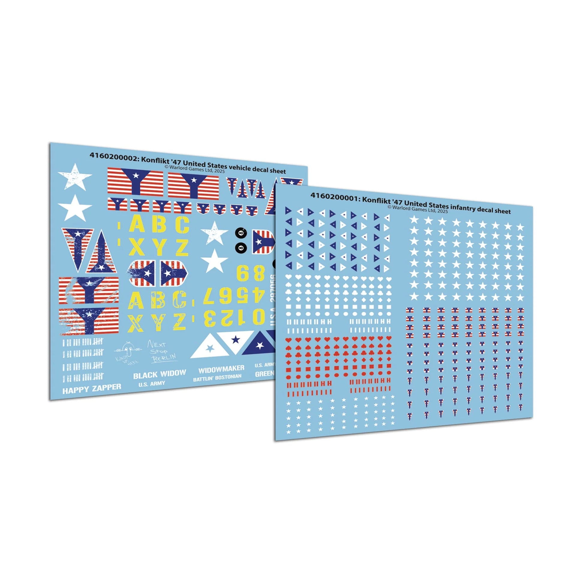 Konflikt '47 USA Decal Sheets 451510001 – dwa kolorowe arkusze naklejek wodnych USA: arkusz pojazdów z flagami USA, literami ABC/XYZ, numerami i nazwami Black Widow, Widowmaker, Battlin' Bostonian, Happy Zapper oraz arkusz piechoty z gwiazdami, trójkątami i symbolami rang, Warlord Games 2025
