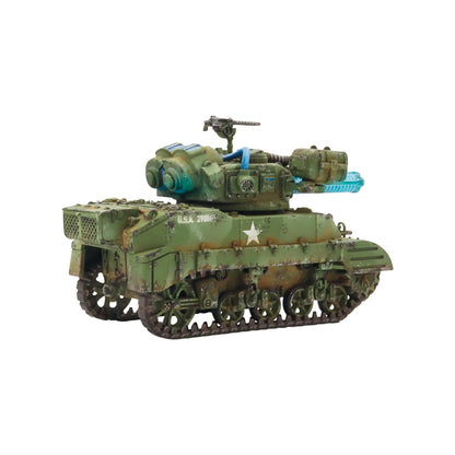Konflikt '47 M5A2(T) Stuart Light Tank 452600405 – pomalowany model czołgu USA w kamuflażu oliwkowym z Lekkim Działem Tesli, widok z przodu prawej strony, napis U.S.A. 29368 na kadłubie, biała gwiazda, MMG na wieży, 28mm Warlord Games

