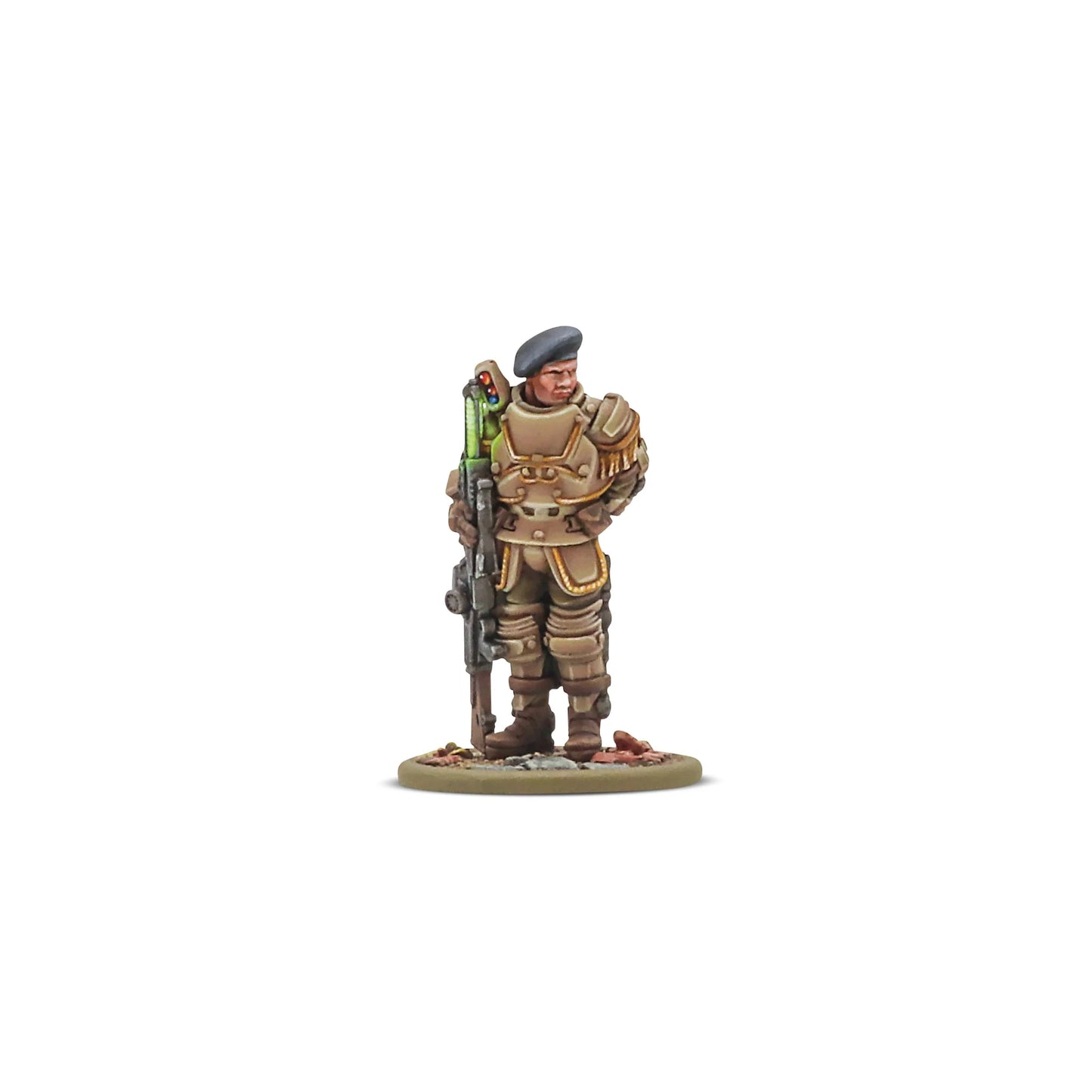 Konflikt '47 British Commonwealth Starter Army 452600603 – Platoon Commander w zbroi Galahad, widok z przodu: beret, karabin Tesla Rifle z zielonym ładunkiem energetycznym, piaskowo-brązowa zbroja wspomagana, okrągła podstawka, 28mm Warlord Games
