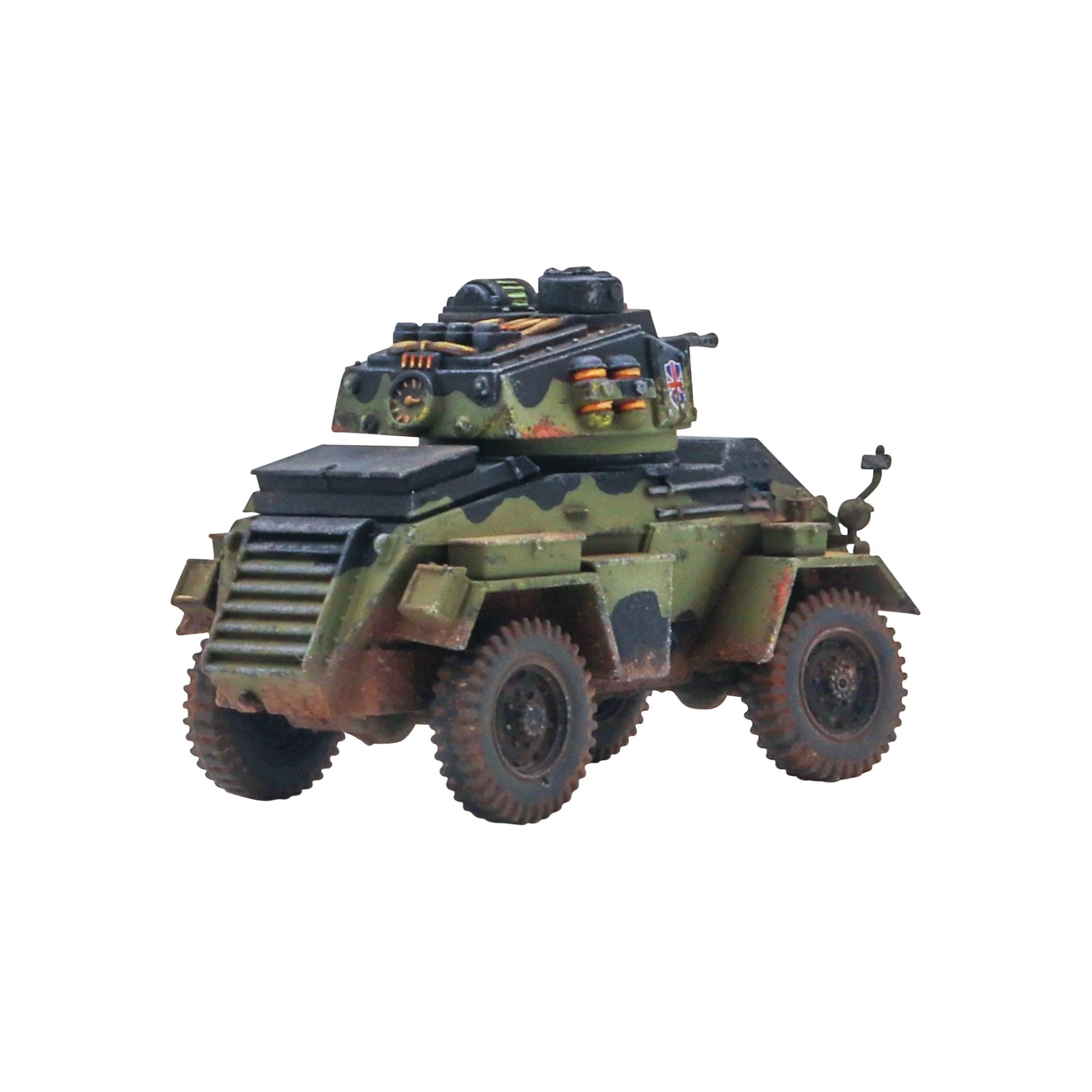 Konflikt '47 British Commonwealth Starter Army 452600603 – Humber Mk VII Armoured Car w kamuflażu oliwkowo-czarnym, widok z tyłu prawej strony: detale tylnego pancerza, antena radiowa, skrzynki wyposażenia na wieży z flagą Union Jack, 6 kół, 28mm Warlord Games
