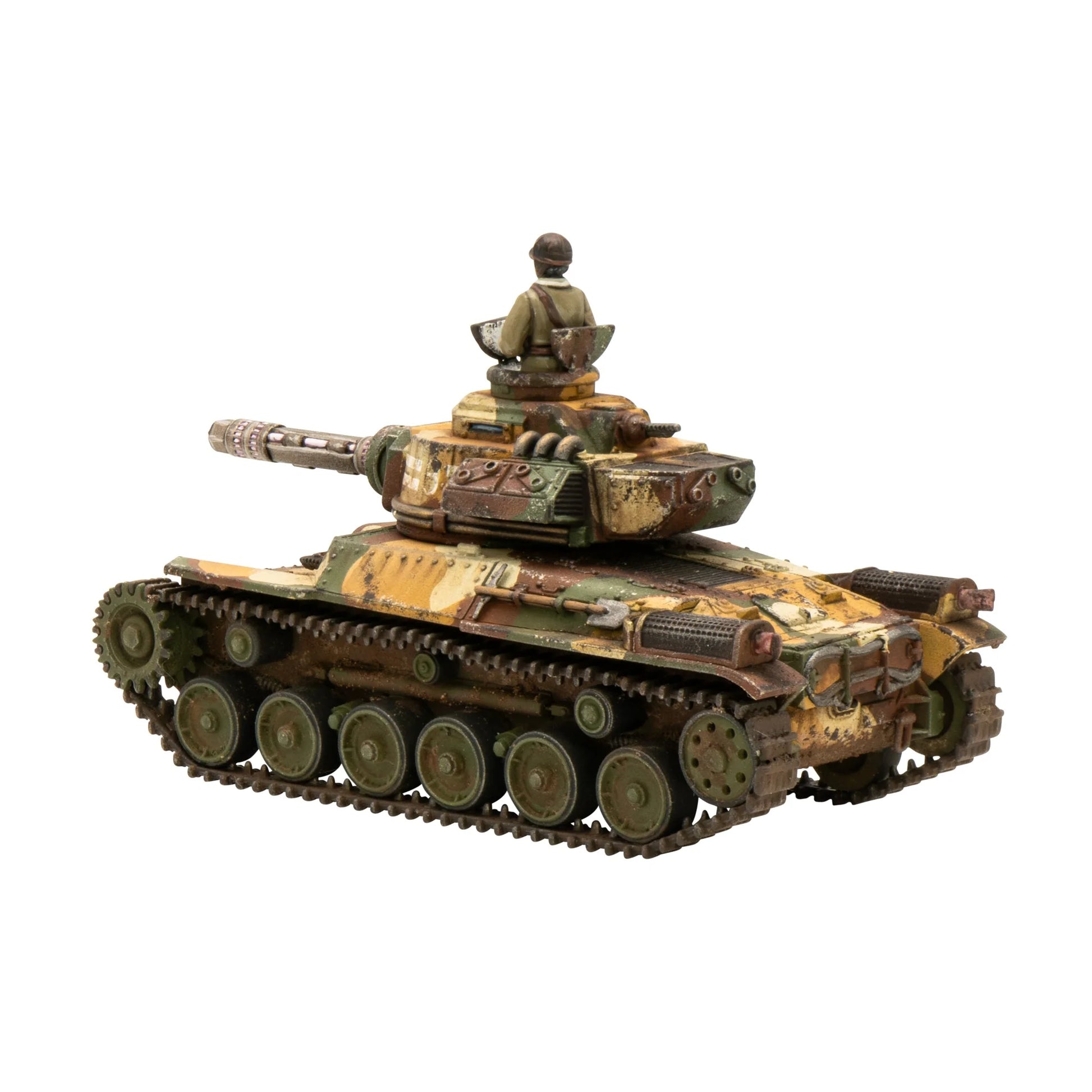 Konflikt '47 Empire of Japan Starter Army 452601203 – pomalowany plastikowy model Type 97-Kai Shiboru Chi-Ha Medium Tank w kamuflażu oliwkowo-piaskowo-brązowym, widok z tyłu lewej strony: wieżyczka z Działem Shiboru z fioletową lufą, dowódca w ciemnozielonym mundurze w otwartym włazie, białe tło, 28mm Warlord Games
