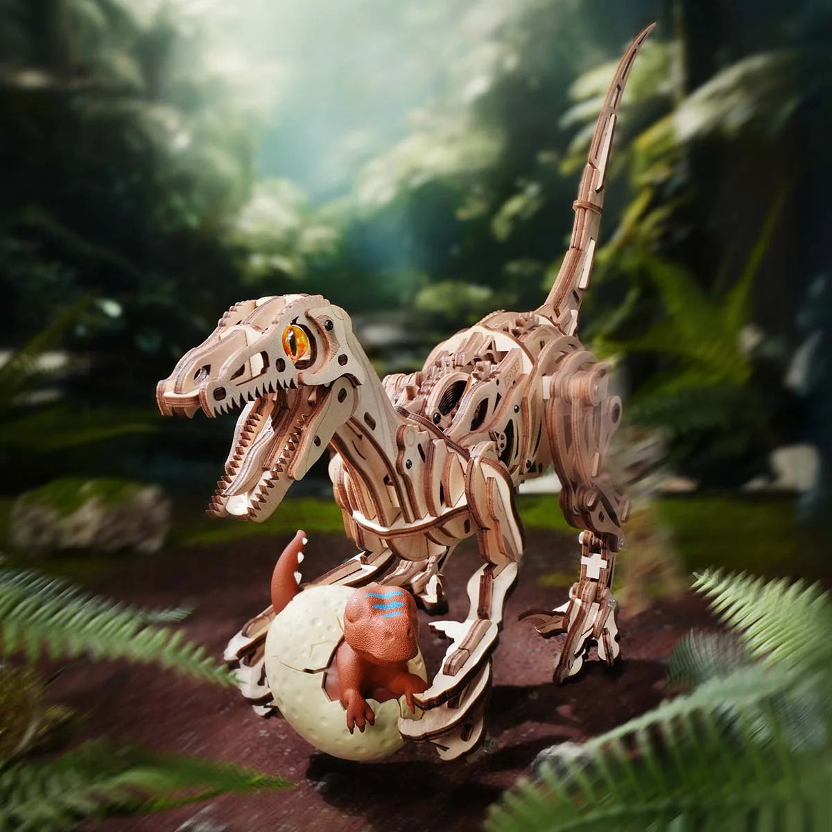 Velociraptor ROKR LD01 – zbliżenie na miniaturowe jajko dinozaura z wykluwającym się młodym, dołączone do zestawu