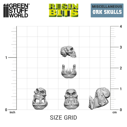 50x Resin ORK Skulls Green Stuff World 1387 – siatka rozmiarów czaszek Orków: duże 8mm, średnie 5mm, małe 3,5mm, seria Resin Bits Miscellaneous Ork Skulls
