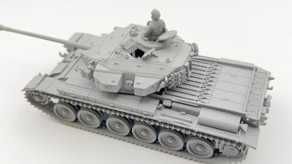 Centurion MBT Mk.3/Mk.5 – widok z góry i boku, dowódca w otwartym włazie, model plastikowy 28mm niepomalowany
