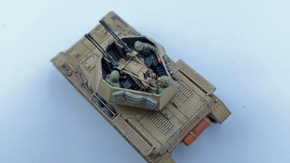 Flakpanzer IV Wirbelwind – widok z góry na otwartą wieżę z 4 figurkami załogi przy działkach Flak 38 28mm Bolt Action