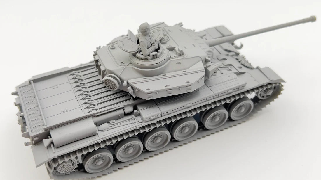 Centurion MBT Mk.3/Mk.5 – widok z lewej strony, pełny model z gąsienicami i wieżą, skala 1:56 28mm
