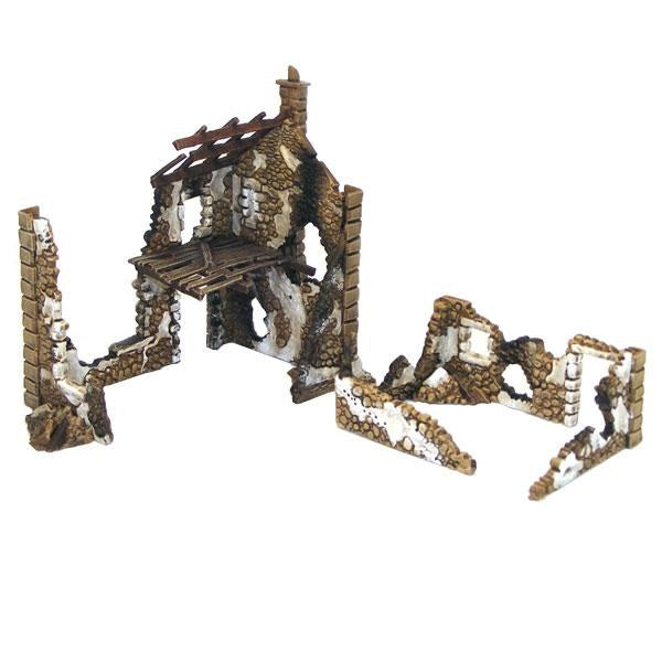 Ruined Farmhouse 802010004 - pomalowany modularny zrujnowany dom wiejski 28mm - widok z góry: dwupiętrowa ruina z kamiennymi ścianami, drewnianymi belkami dachu, komin, zniszczone ściany boczne i niskie murki - plastikowy teren Bolt Action - www.warlordgames.com - Warlord Games