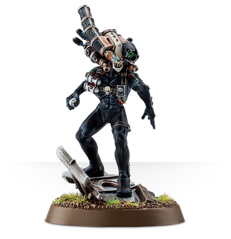 Culexus Assassin – figurka Warhammer 40,000, widok z przodu
