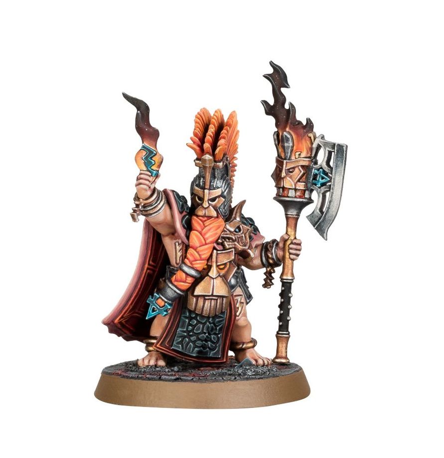 Auric Flamekeeper - widok z przodu z toporem Runes Masterflame berłem-pochodnią i czerwoną peleryną