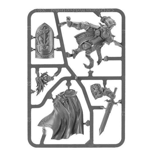 Knight-Questor - ramka plastikowa z tarczą tułowiem płaszczem głową z grzywą i mieczem