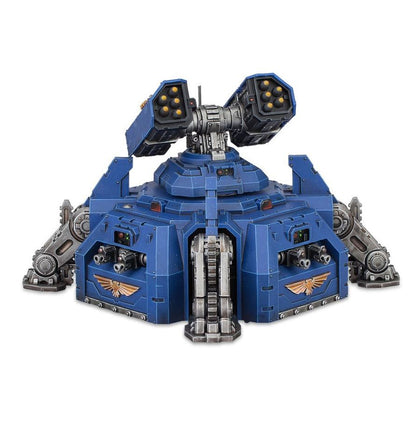 Hammerfall Bunker - widok z przodu kompletny model Space Marines z missile launcherem